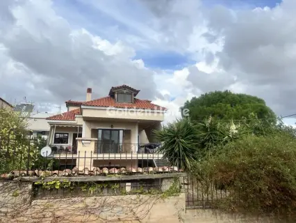 独立复式小屋 225m<sup>2</sup> for sale photo 1
