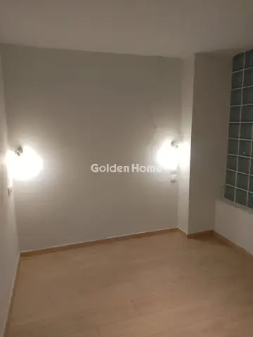 Studio 38m<sup>2</sup> for rent photo 5484034