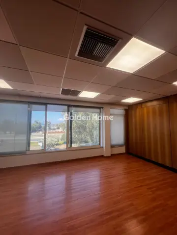 Office 250m<sup>2</sup> for rent photo 5544996