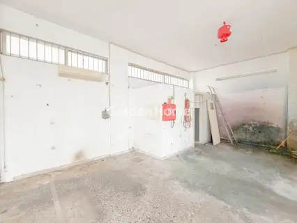 Store 115m<sup>2</sup> for rent photo 4