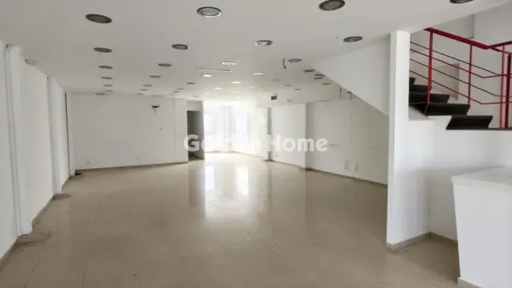 Store 370m<sup>2</sup> for rent photo 3