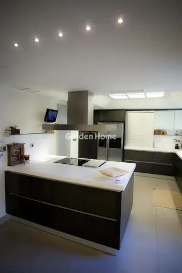 House 420m<sup>2</sup> for sale photo 5492679
