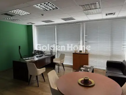 Office 470m<sup>2</sup> for rent photo 3