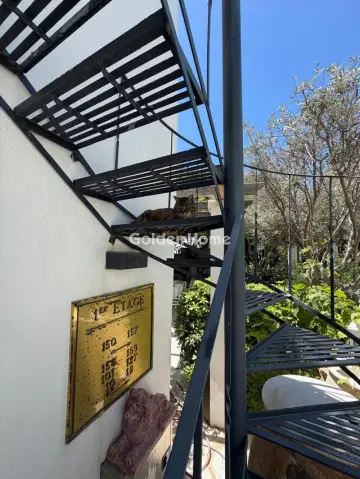 Independent Building 228m<sup>2</sup> for sale photo 5498656