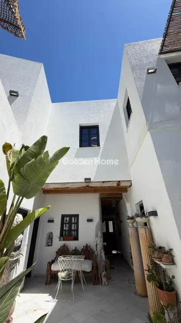 Independent Building 228m<sup>2</sup> for sale photo 5498667