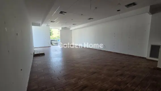 店铺 176m<sup>2</sup> for rent photo 4