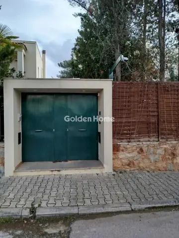 Maisonette Attached 380m<sup>2</sup> for sale photo 1