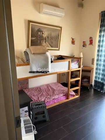 Independent Maisonette 200m<sup>2</sup> for sale photo 5514283
