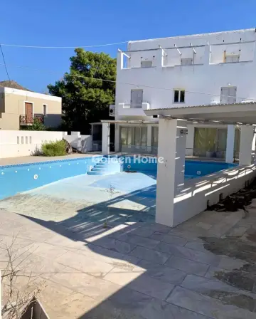 Hotel 1876m<sup>2</sup> for sale photo 5528335