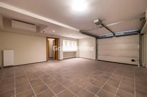House 420m<sup>2</sup> for sale photo 76