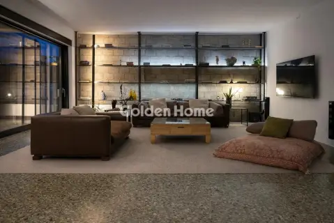 Floor Apartment 240m<sup>2</sup> for rent photo 2