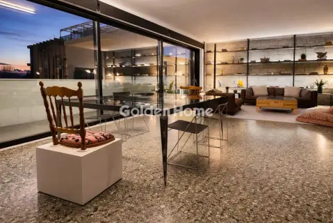 Floor Apartment 240m<sup>2</sup> for rent photo 3