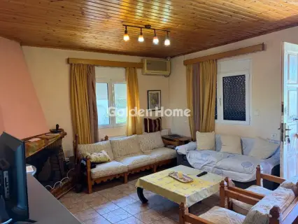 House 80m<sup>2</sup> for rent photo 2