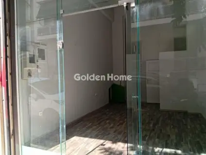 店铺 24m<sup>2</sup> for rent photo 1