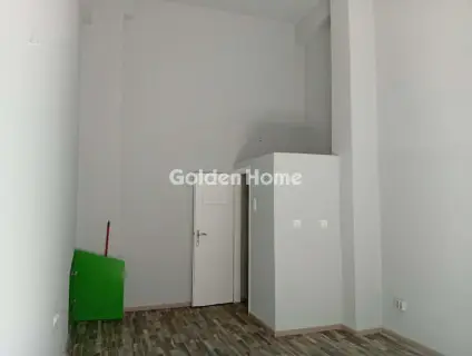 店铺 24m<sup>2</sup> for rent photo 4