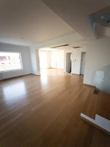 独立复式小屋 350m<sup>2</sup> for rent photo 11