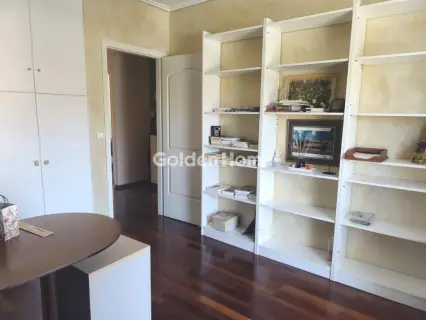 Independent Maisonette 240m<sup>2</sup> for rent photo 23