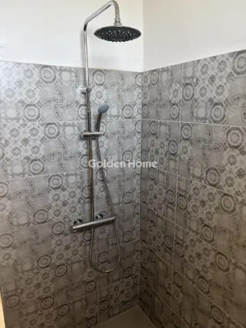 Floor Apartment 95m<sup>2</sup> for rent photo 5554168