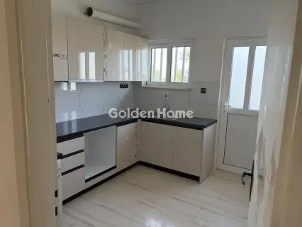 Floor Apartment 95m<sup>2</sup> for rent photo 5554170