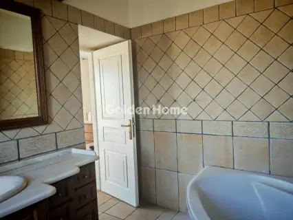 Floor Maisonette 185m<sup>2</sup> for rent photo 5557507