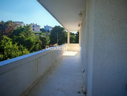 Floor Maisonette 185m<sup>2</sup> for rent photo 5557512
