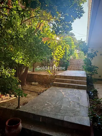 Floor Maisonette 185m<sup>2</sup> for rent photo 5557550