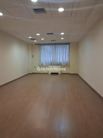 Office 31m<sup>2</sup> for rent photo 1