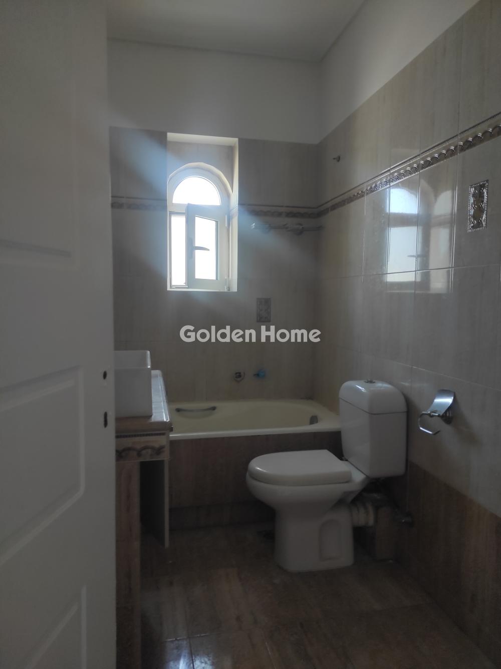 apartment in Ilion — Photo 8 of 20