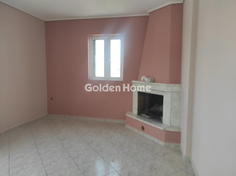 apartment in Ilion — Photo 15 of 20