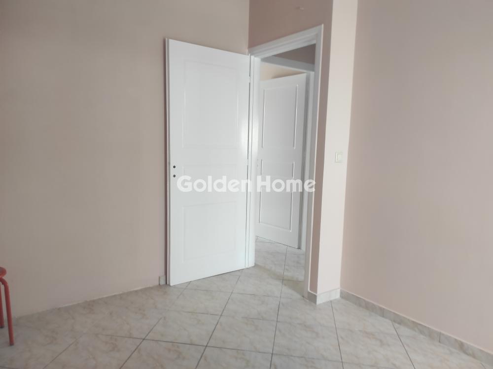 apartment in Ilion — Photo 19 of 20