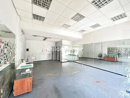 店铺 54m<sup>2</sup> for rent photo 1