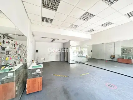 店铺 54m<sup>2</sup> for rent photo 2