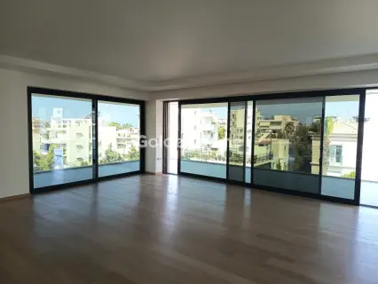 Floor Apartment 155m<sup>2</sup> for rent photo 2