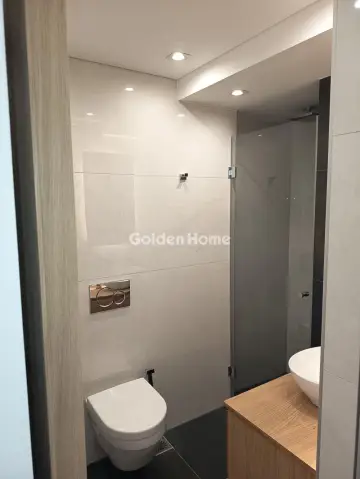Floor Apartment 155m<sup>2</sup> for rent photo 16