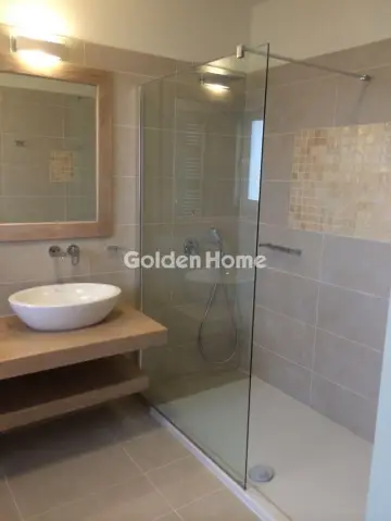 Floor Maisonette 200m<sup>2</sup> for rent photo 6