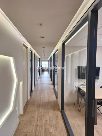 Office 600m<sup>2</sup> for rent photo 7