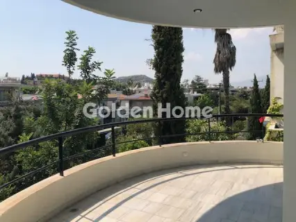 Floor Apartment 144m<sup>2</sup> for rent photo 5