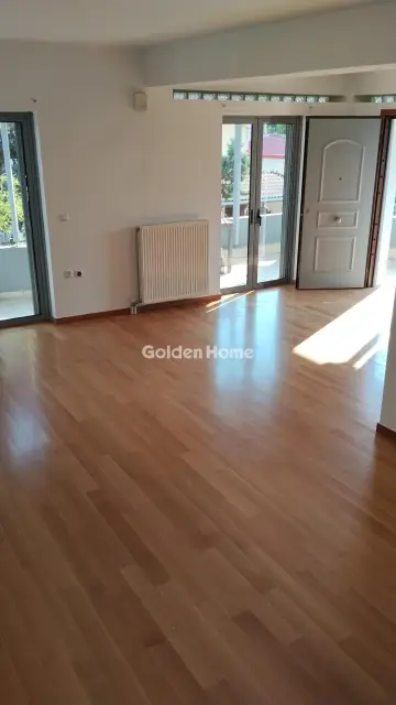 House 230m<sup>2</sup> for rent photo 2