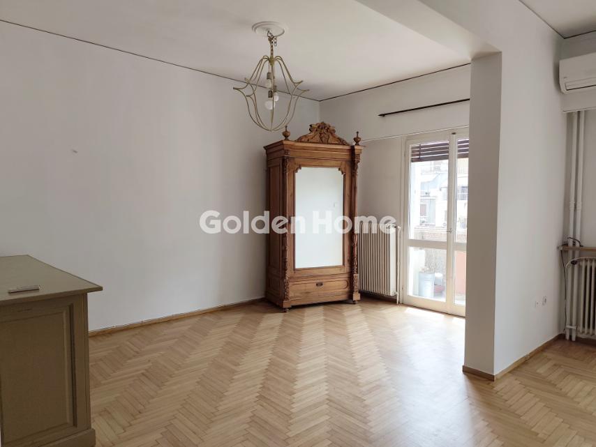 apartment in Goudi — Photo 17 of 29
