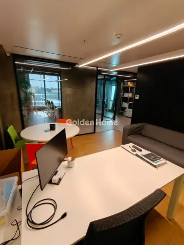 Office 348m<sup>2</sup> for rent photo 30