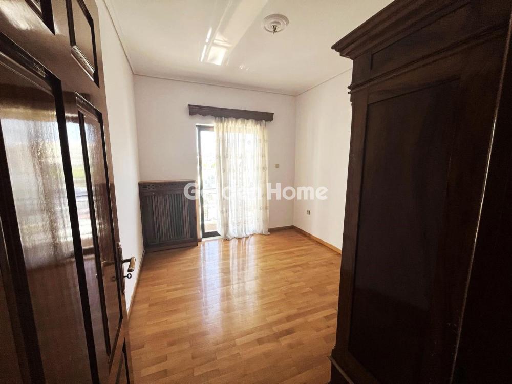 apartment in Agios Dimitrios — Photo 19 of 30