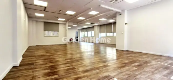 Office 220m<sup>2</sup> for rent photo 1