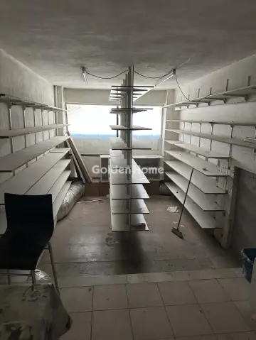 店铺 92m<sup>2</sup> for rent photo 4
