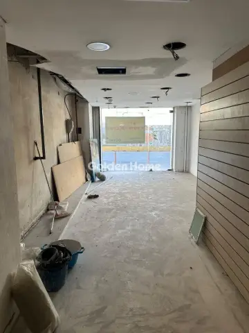 店铺 92m<sup>2</sup> for rent photo 1