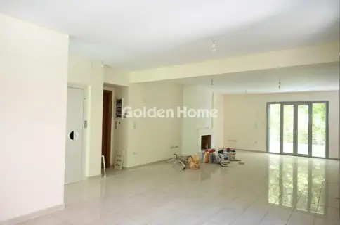 Independent Maisonette 350m<sup>2</sup> for rent photo 2