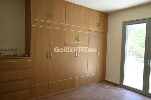 Independent Maisonette 350m<sup>2</sup> for rent photo 4