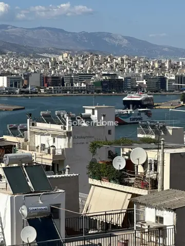 Penthouse 35m<sup>2</sup> for rent photo 1