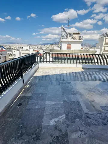 Penthouse 35m<sup>2</sup> for rent photo 11