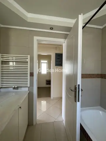 Floor Apartment 122m<sup>2</sup> for rent photo 25