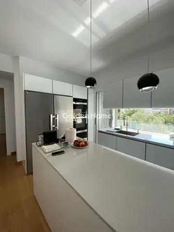 Floor Apartment 135m<sup>2</sup> for rent photo 5595914